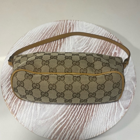 Gucci GG monogram canvas pouchette boat bag - Picture 5 of 11